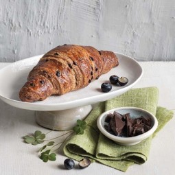 Croissant Vegano grano saraceno gocce di cioccolato e mirtilli
